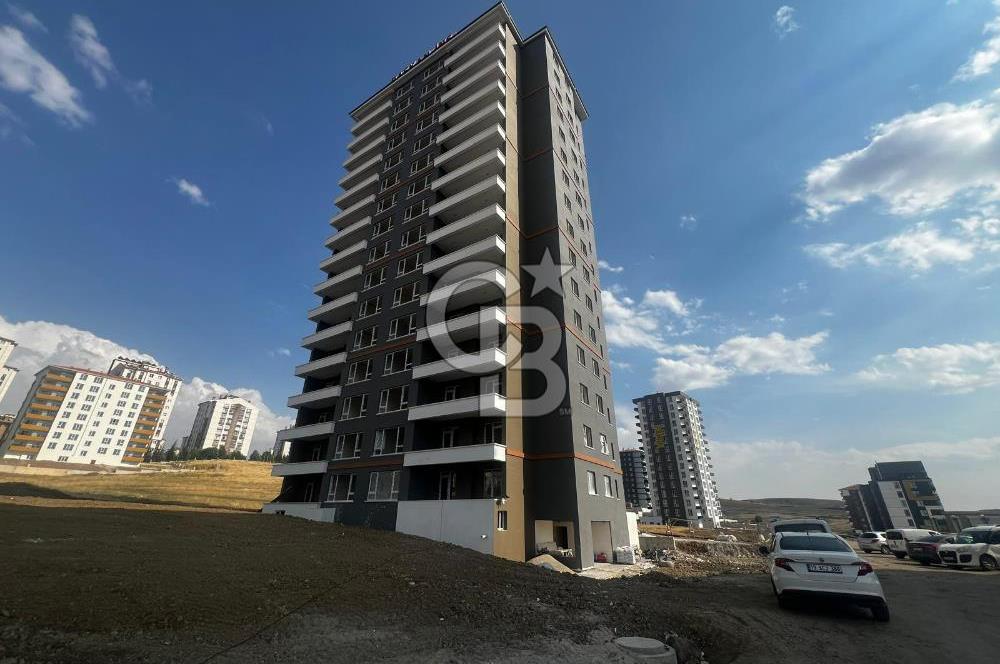 YAPRACIKTA ARA KATTA BÖLGENİN EN LÜKS SİTESİNDE 3+1 DAİRE 120 MT