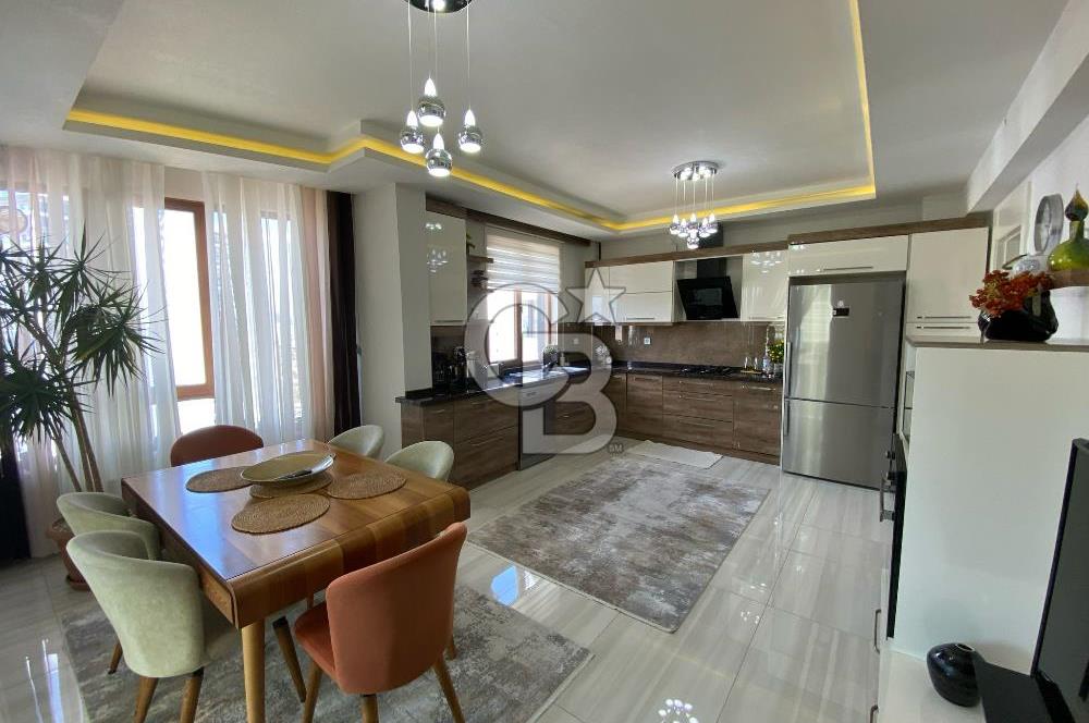 BÖLGENİN EN PRESTİJLİ SİTESİNDE ULTRA LÜKS 4+1 EŞYALI NET 220 MT