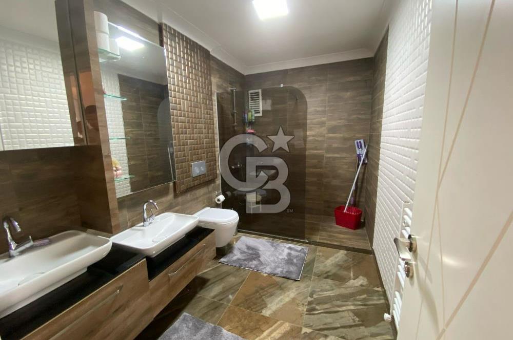 BÖLGENİN EN PRESTİJLİ SİTESİNDE ULTRA LÜKS 4+1 EŞYALI NET 220 MT