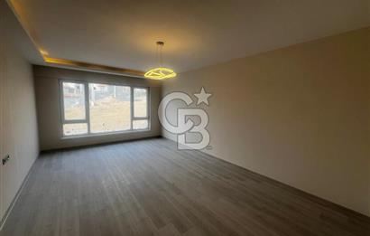 YAPRACIKTA ARA KATTA BÖLGENİN EN LÜKS SİTESİNDE 3+1 DAİRE 120 MT