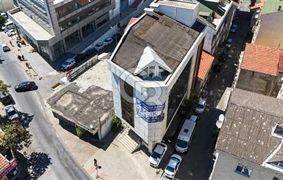 Yenisahra’da E-5 Metroya çok yakın konumda 450m2 Plaza İşyeri