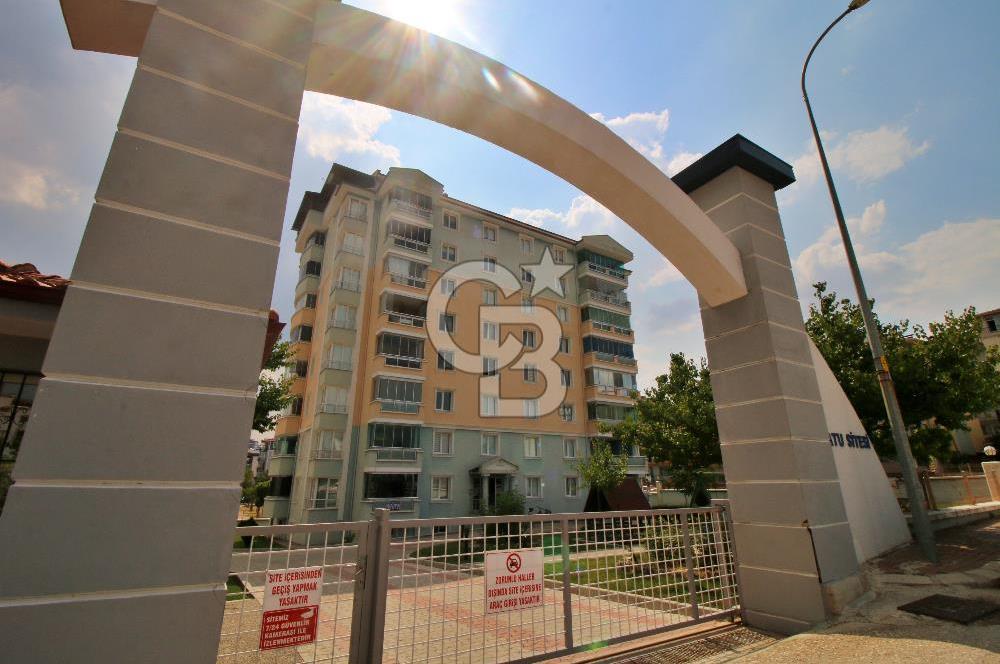 CB OPİA'DAN KEMALÖZ'ÜN GÖZDE SİTESİNDE FERAH 3+1