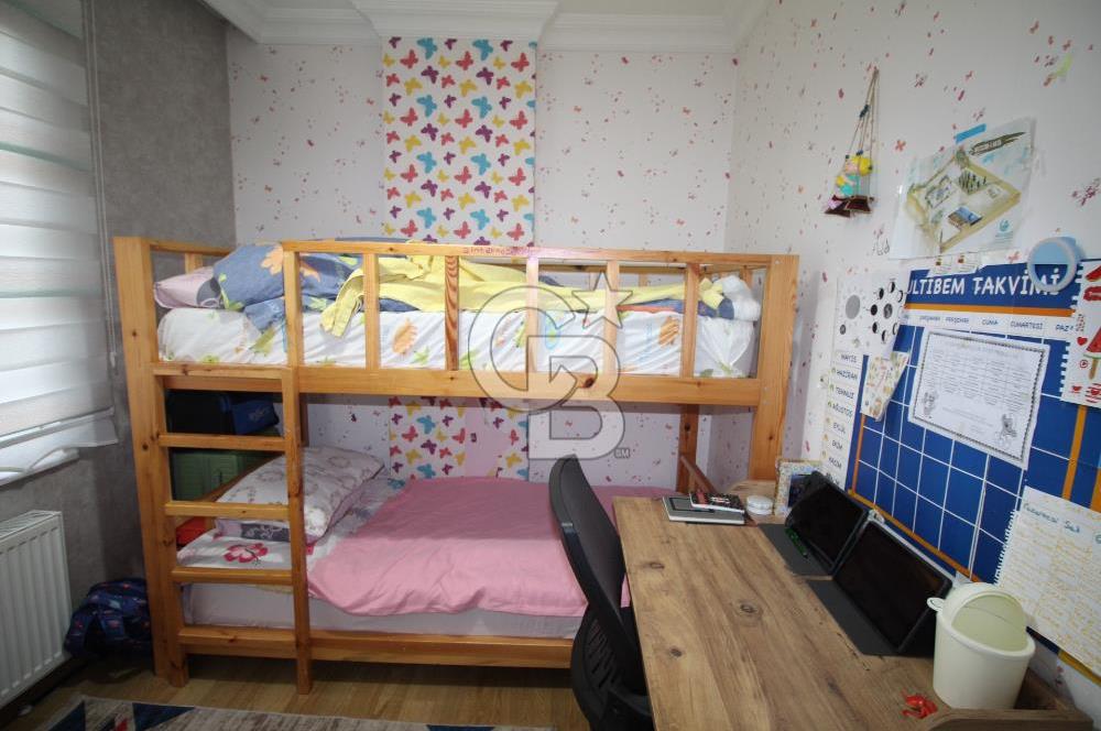 Ümraniye Esenşehir Genç Binada 3+1 Teraslı Dubleks Daire