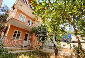 Seferihisar Doğanbey de 3 katlı satılık yazlık 