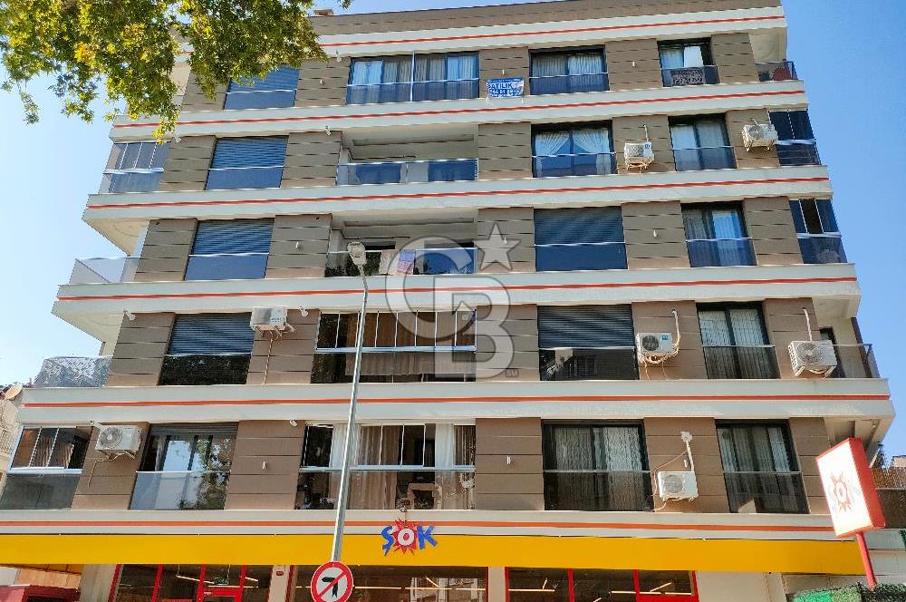 Eşrefpaşa Merkezde Satılık Asansörlü Ev 
