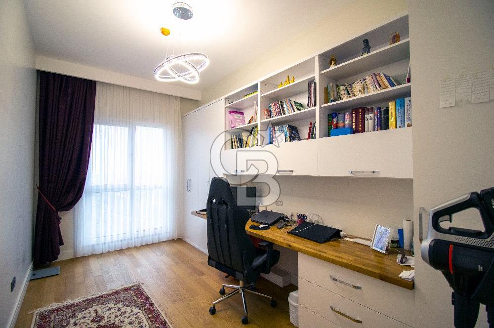ACİL SATILIK SİNPAŞ MARİNA'DA ÖZEL DEKORULU 3,5+1 DAİRE