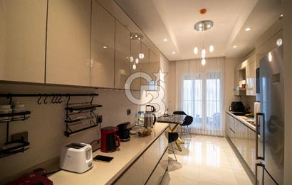 ACİL SATILIK SİNPAŞ MARİNA'DA ÖZEL DEKORULU 3,5+1 DAİRE