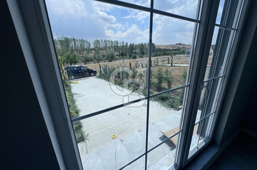 GÖLBAŞI HACIMURATLIDA SATILIK HOBİ BAHÇESİ VE 110 M2 EV