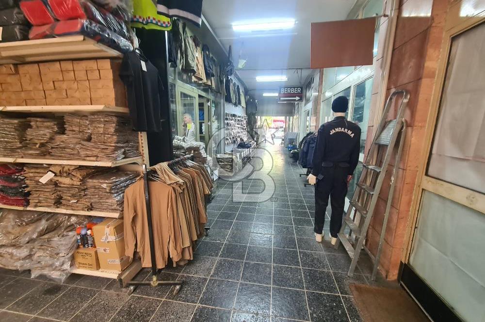 ANKARA KIZILAY NECATİBEY CADDESİNDE BİLECİK PASAJINDA  MUHTEŞEM LOKASYONDA  SATILIK  BOŞ DÜKKAN