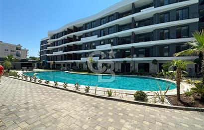 Kadınlar denizine çok yakın ultra lüx sitede açık-kapalı havuz,sauna-hamam olan akıllı ev.