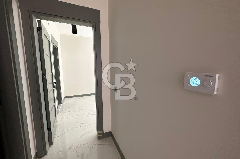 Kadınlar denizine çok yakın ultra lüx sitede açık-kapalı havuz,sauna-hamam olan akıllı ev.