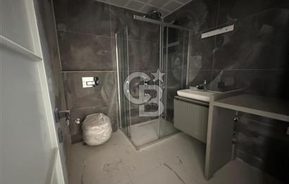 Kadınlar denizine çok yakın ultra lüx sitede açık-kapalı havuz,sauna-hamam olan akıllı ev.