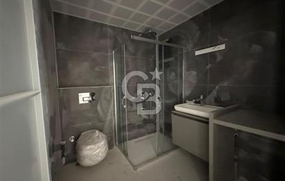 Kadınlar denizine çok yakın ultra lüx sitede açık-kapalı havuz,sauna-hamam olan akıllı ev.