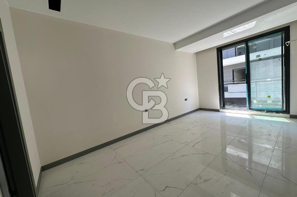Kadınlar denizine çok yakın ultra lüx sitede açık-kapalı havuz,sauna-hamam olan akıllı ev.