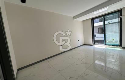 Kadınlar denizine çok yakın ultra lüx sitede açık-kapalı havuz,sauna-hamam olan akıllı ev.