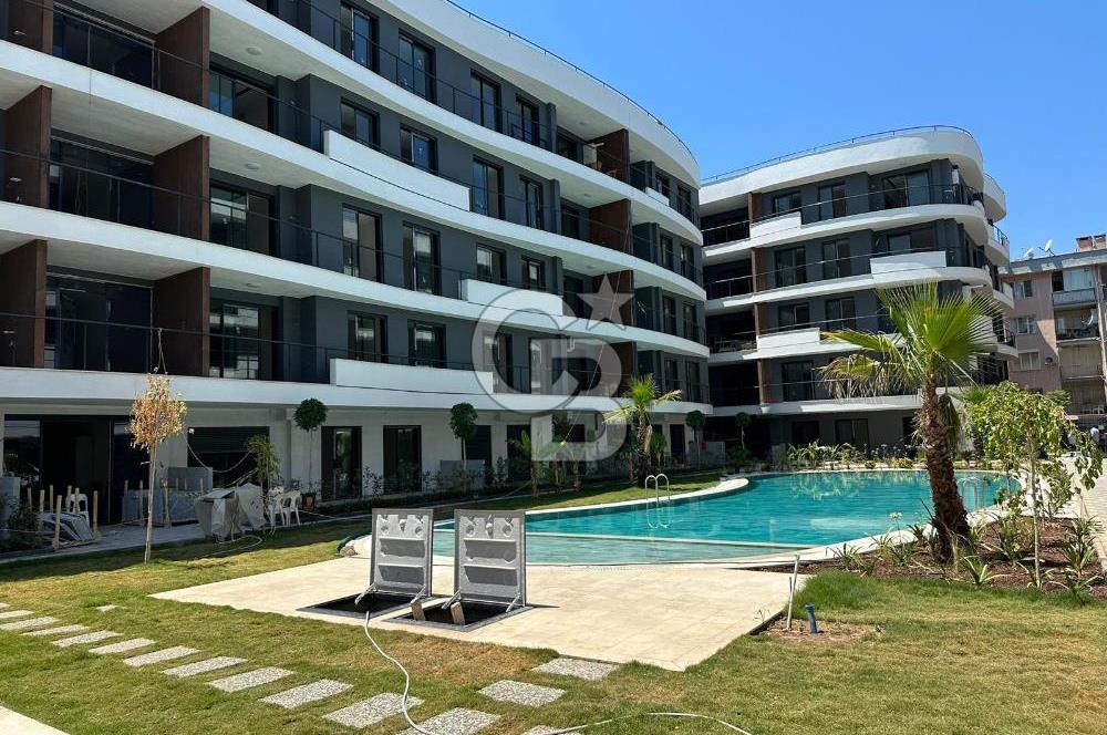 Kadınlar denizine çok yakın ultra lüx sitede açık-kapalı havuz,sauna-hamam olan akıllı ev.