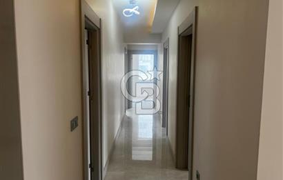 YAPRACIKTA ARA KATTA BÖLGENİN EN LÜKS SİTESİNDE 3+1 DAİRE 120 MT