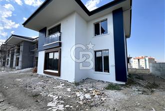 ELMADAĞ TATLICA MAH. SATILIK 4+1 295 M2 LÜKS VİLLALAR