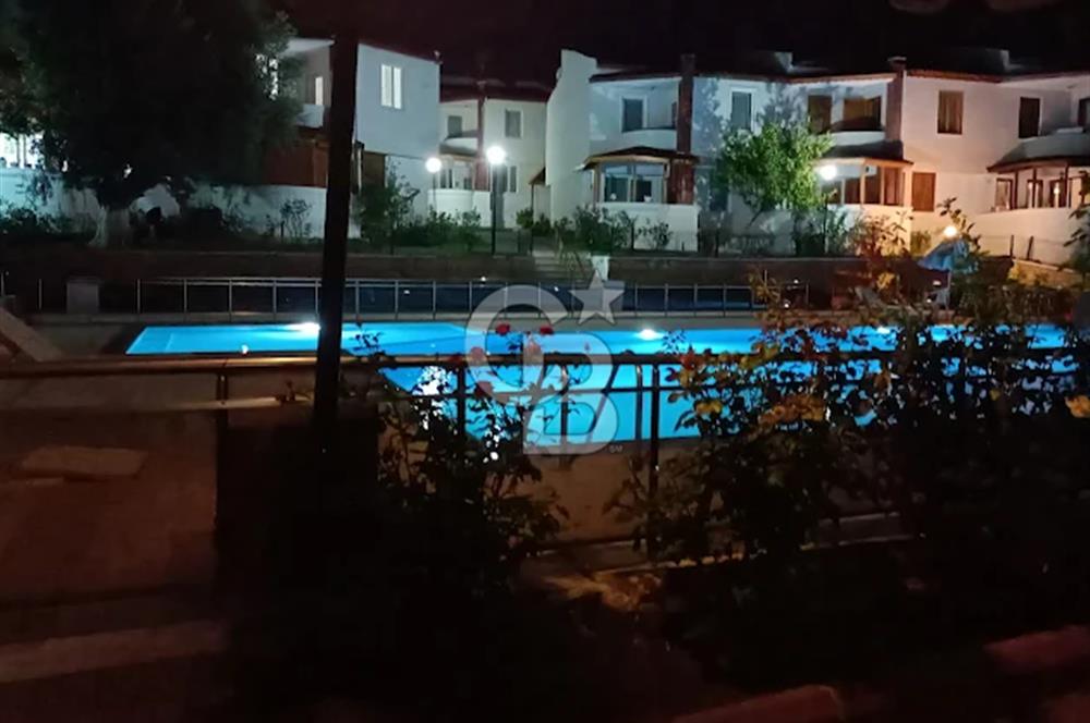 ARTUR SİTESİ'NE KOMŞU HAVUZLU SİTEDE SATILIK FIRSAT VİLLA