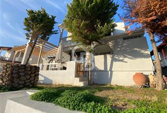 Cunda da merkezi konumda 2+1 müstakil villa