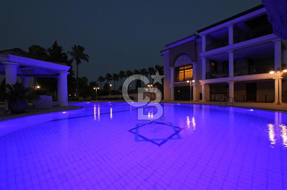 URLA İSKELE DE 800 M2 KAPALI ALAN MALİKANE VE 14.000 M2 ARAZİ