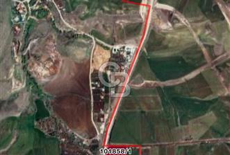 50LİK YOL ÜSTÜ KÖŞE PARSEL