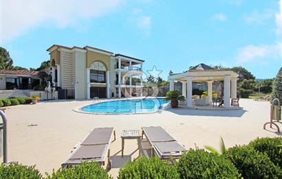 URLA İSKELE DE 800 M2 KAPALI ALAN MALİKANE VE 14.000 M2 ARAZİ