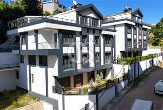 KARTAL ŞEHR-İ DENİZ SİTESİNDE SATILIK ULUDAĞ MANZARALI 11+2 LÜKS VİLLA