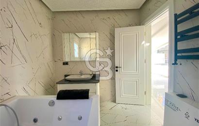 KARTAL ŞEHR-İ DENİZ SİTESİNDE SATILIK ULUDAĞ MANZARALI 11+2 LÜKS VİLLA