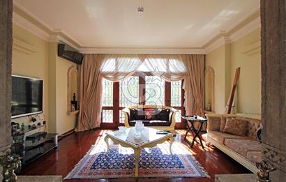URLA İSKELE DE 800 M2 KAPALI ALAN MALİKANE VE 14.000 M2 ARAZİ