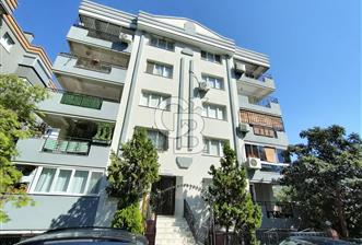 Vatan Mahallesi'nin en nezih mevkisinde bakımlı daire 