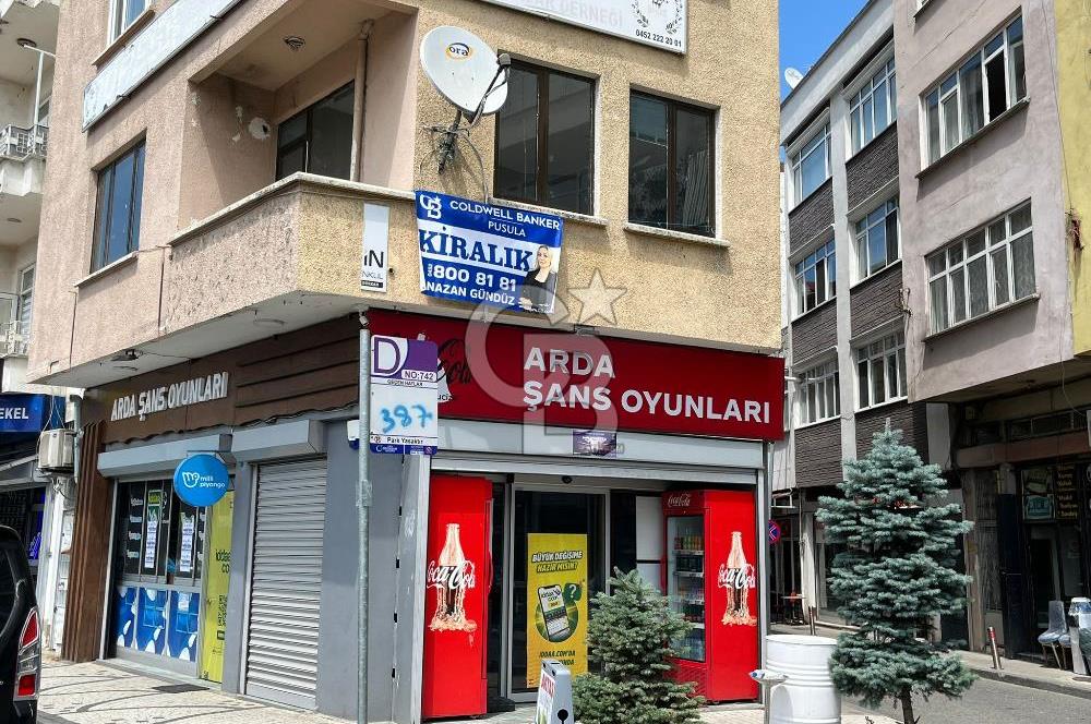 ŞEHRİN EN PRESTİJLİ YERİNDE KİRALIK OFİS 