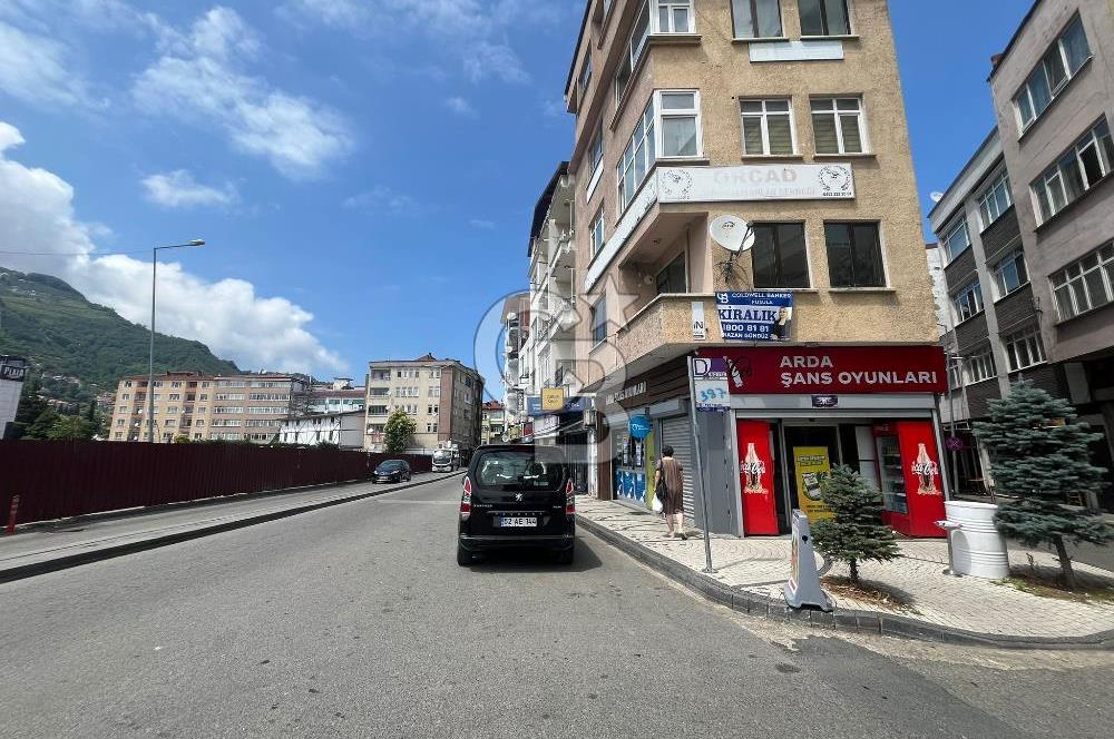 ŞEHRİN EN PRESTİJLİ YERİNDE KİRALIK OFİS 