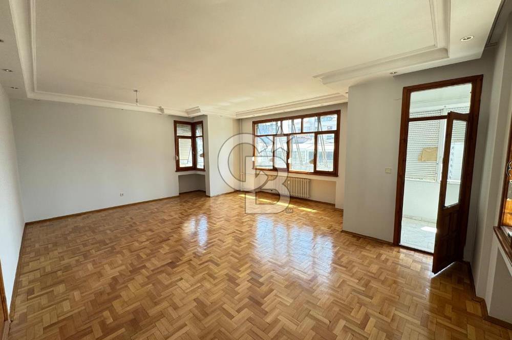 KADIKÖY CADDEBOSTAN MAH. KİRALIK 3+1 İÇİ YENİLENMİS DAİRE