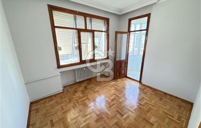 KADIKÖY CADDEBOSTAN MAH. KİRALIK 3+1 İÇİ YENİLENMİS DAİRE