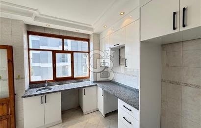 KADIKÖY CADDEBOSTAN MAH. KİRALIK 3+1 İÇİ YENİLENMİS DAİRE