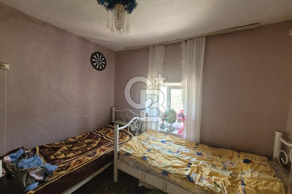 Satılık Müstakil Ev ve Arsa