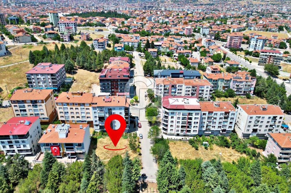 ATATÜRK MAHALLESİ'NİN EN KIYMETLİ YERİNDE 546m² ARSA