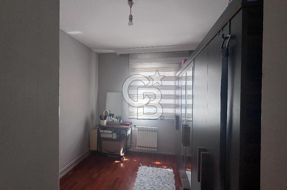 Bostanlı Hüseyin Yurttaş Sokakta Satılık 3+1 Daire