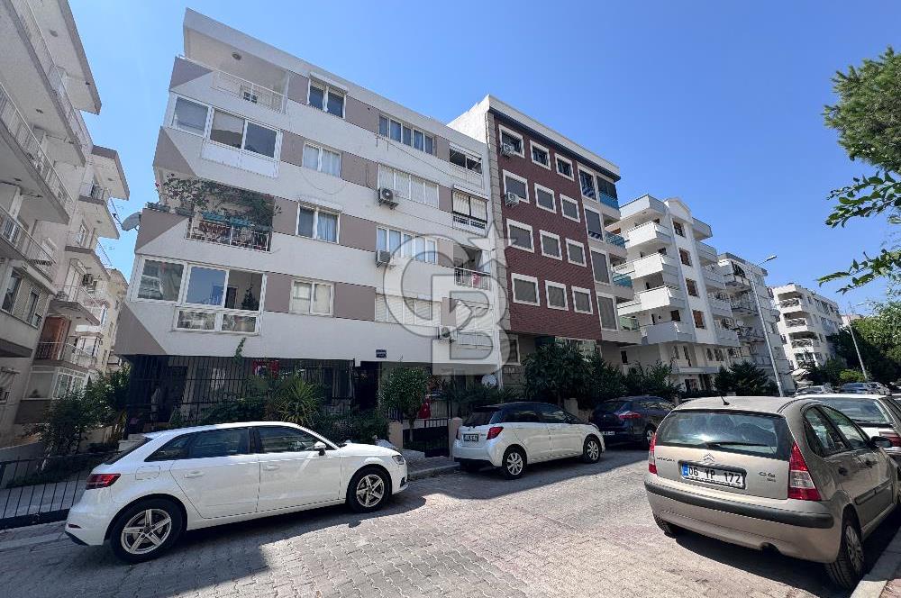 Bostanlı Hüseyin Yurttaş Sokakta Satılık 3+1 Daire