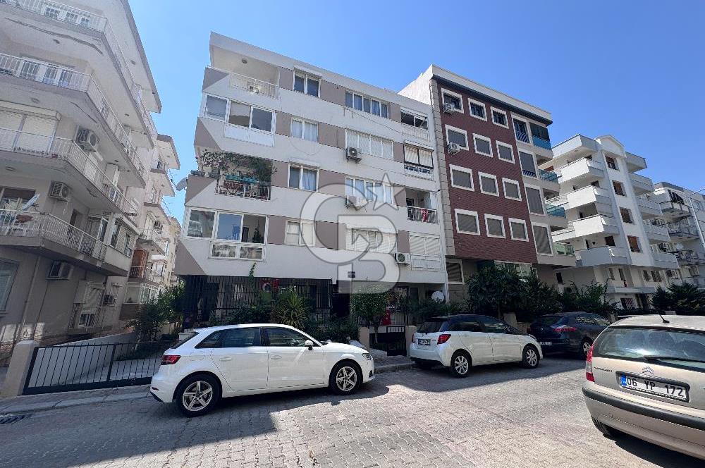 Bostanlı Hüseyin Yurttaş Sokakta Satılık 3+1 Daire