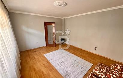 Postacılarda ana cadde üzerinde 3 + 1 83 metre² satılık daire
