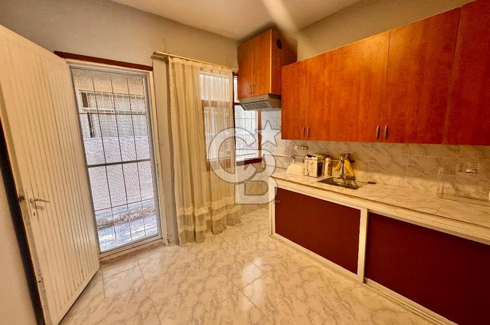 Postacılarda ana cadde üzerinde 3 + 1 83 metre² satılık daire