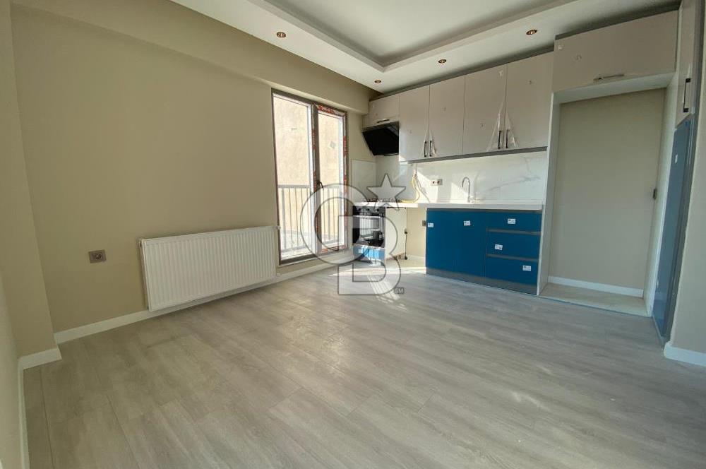 ÇANAKKALE MERKEZ KARACAÖREN 60 MT YOL ÜZERİNDE 1+1 SIFIR DAİRE!