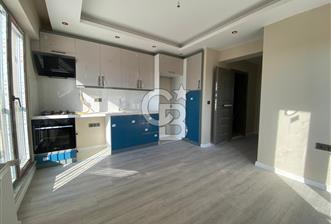 ÇANAKKALE MERKEZ KARACAÖREN 60 MT YOL ÜZERİNDE 1+1 SIFIR DAİRE!