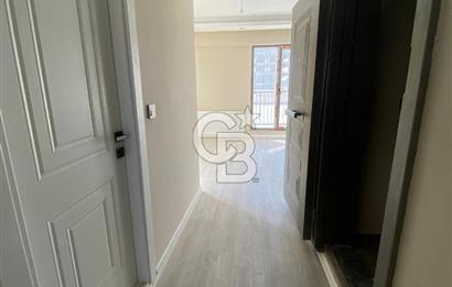 ÇANAKKALE MERKEZ KARACAÖREN 60 MT YOL ÜZERİNDE 1+1 SIFIR DAİRE!