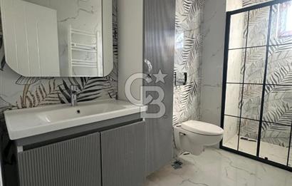 ÇANAKKALE MERKEZ KARACAÖREN 60 MT YOL ÜZERİNDE 3+1 SIFIR DAİRE!