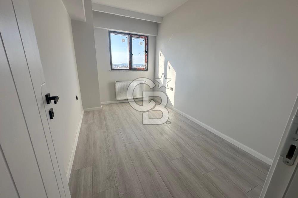 ÇANAKKALE MERKEZ KARACAÖREN 60 MT YOL ÜZERİNDE 3+1 SIFIR DAİRE!