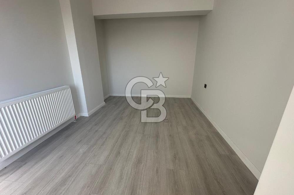 ÇANAKKALE MERKEZ KARACAÖREN 60 MT YOL ÜZERİNDE 3+1 SIFIR DAİRE!