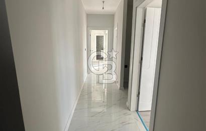 ÇANAKKALE MERKEZ KARACAÖREN 60 MT YOL ÜZERİNDE 3+1 SIFIR DAİRE!